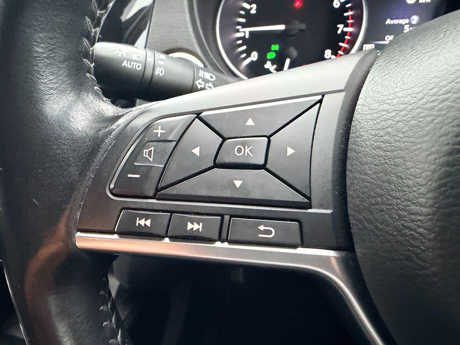 Used Nissan Qashqai 2017 for sale - 77029348: Photo 25