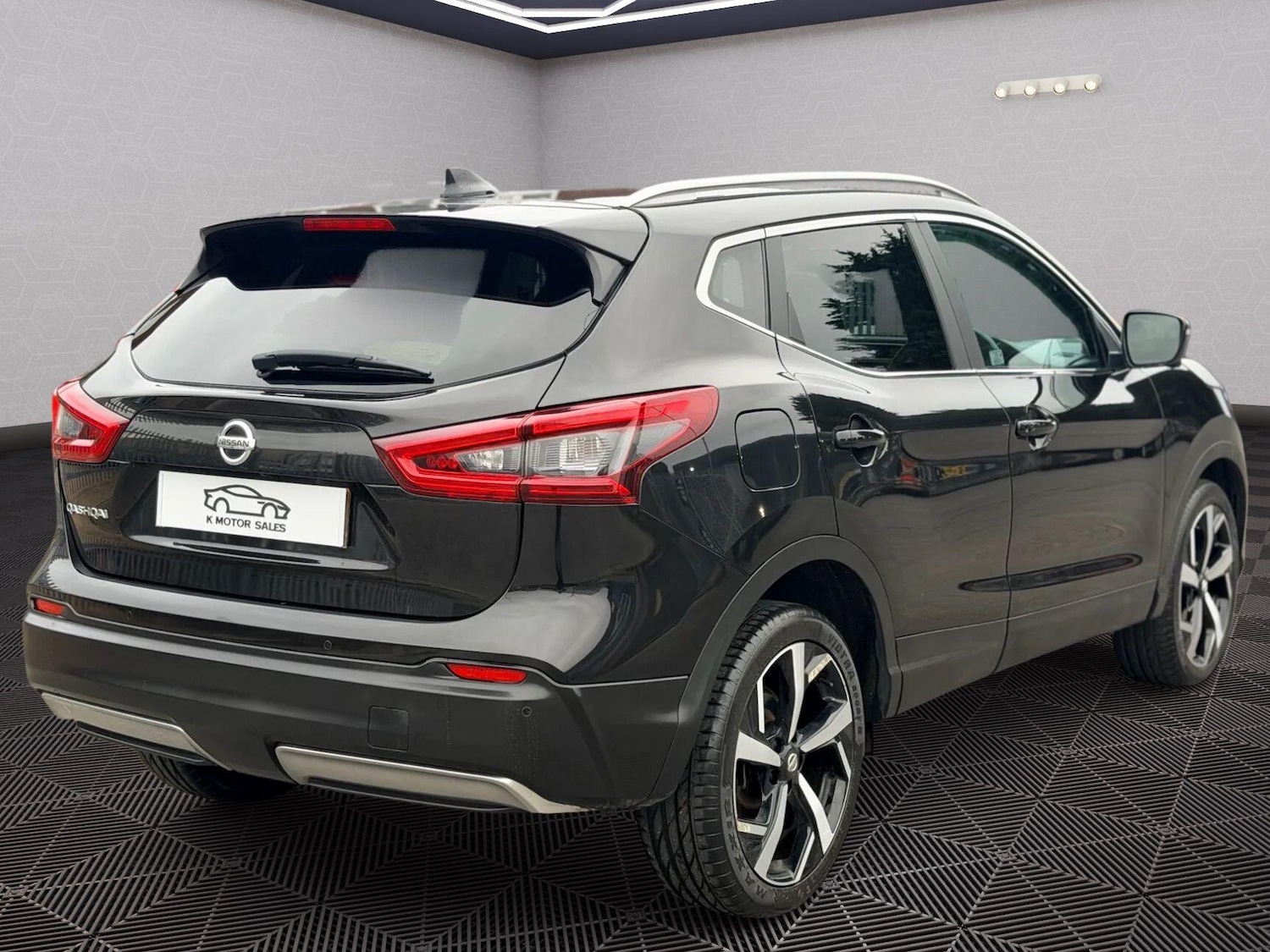 Used Nissan Qashqai 2017 for sale - 77029348: Photo 4