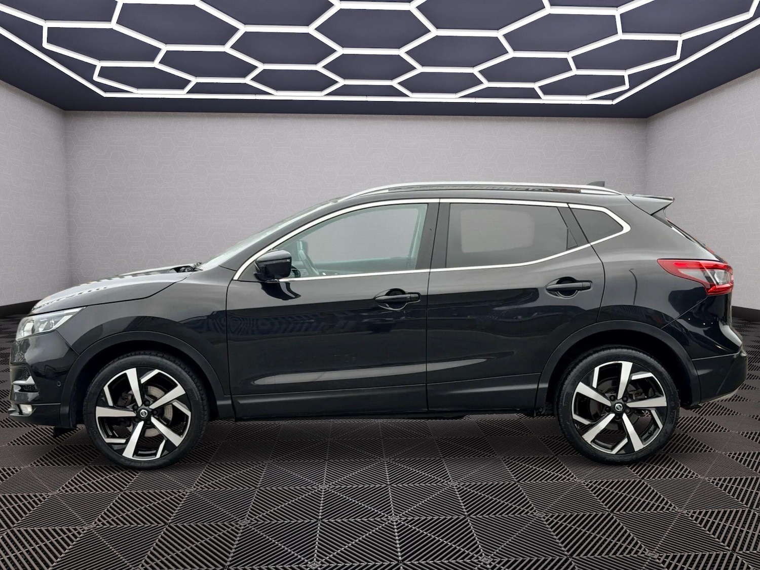 Used Nissan Qashqai 2017 for sale - 77029348: Photo 7