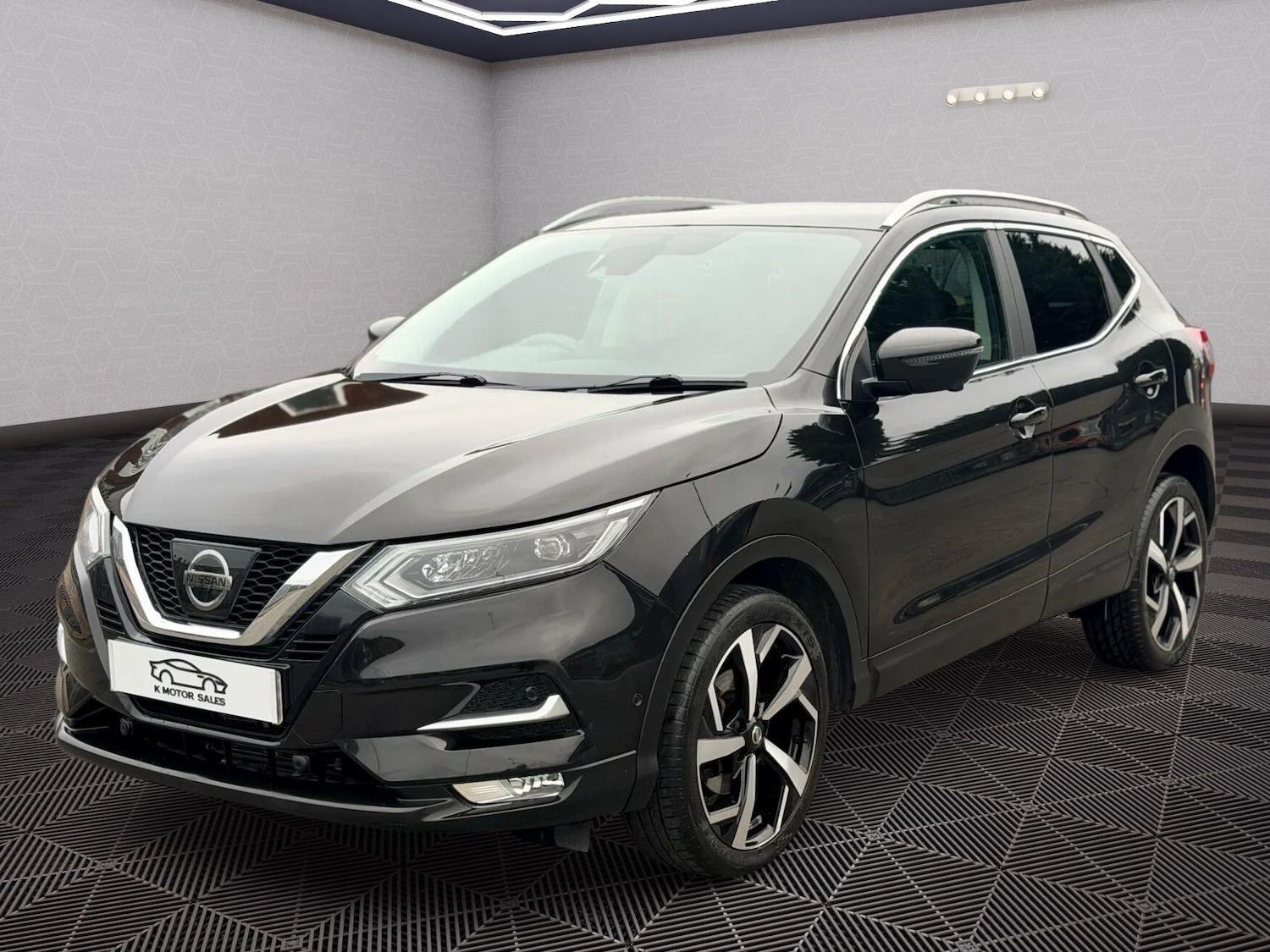 Used Nissan Qashqai 2017 for sale - 77029348: Photo 8