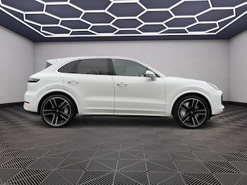 Used Porsche Cayenne 2020 for sale - 76072833: Photo