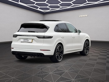 Used Porsche Cayenne 2020 for sale - 76072833: Photo