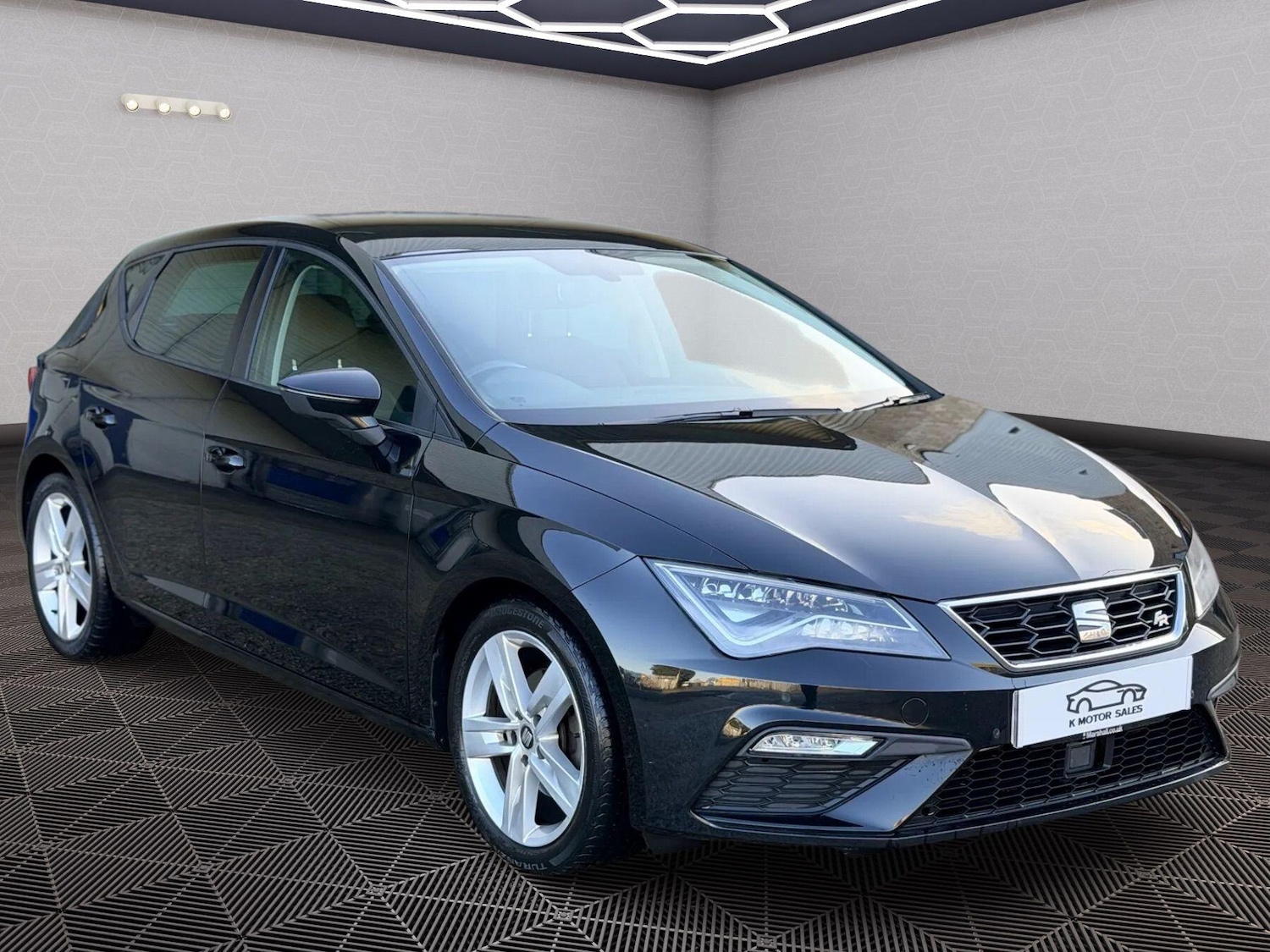 Used SEAT Leon 2019 for sale - 77015249: Photo 1