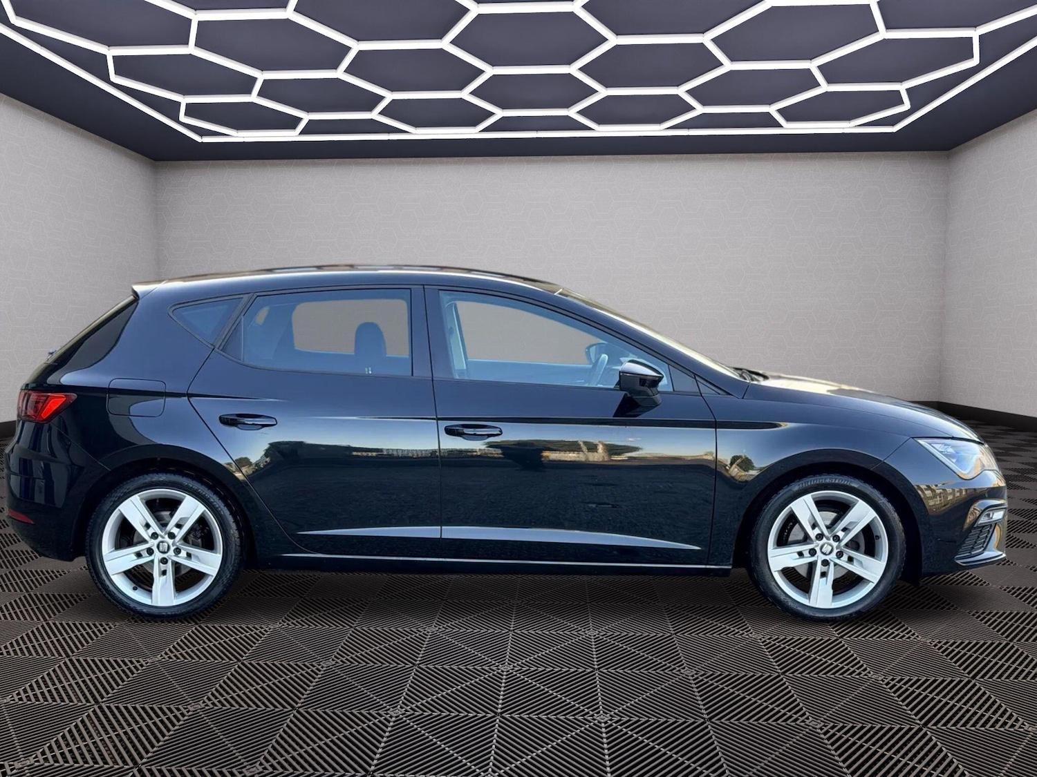 Used SEAT Leon 2019 for sale - 77015249: Photo 3