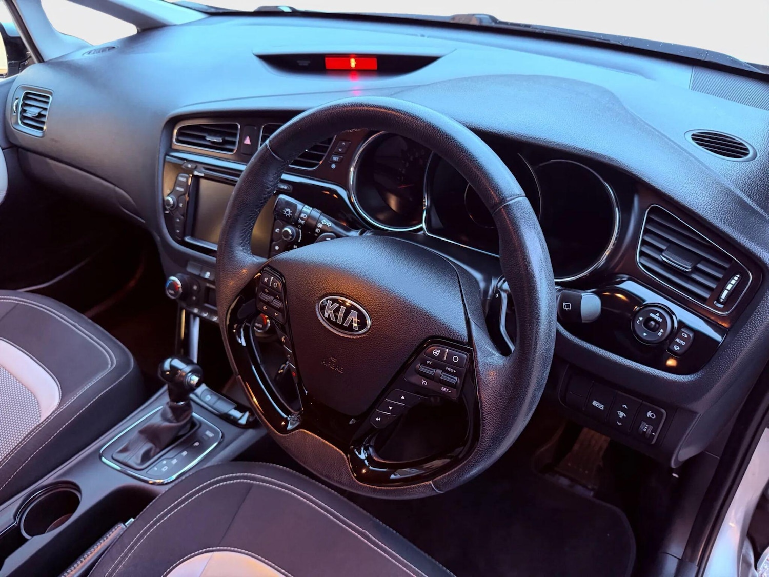 Used Kia Ceed 2015 for sale - 76433020: Photo 10