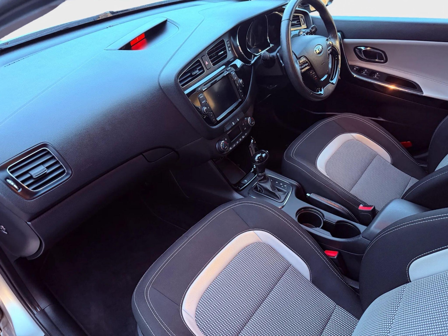 Used Kia Ceed 2015 for sale - 76433020: Photo 19