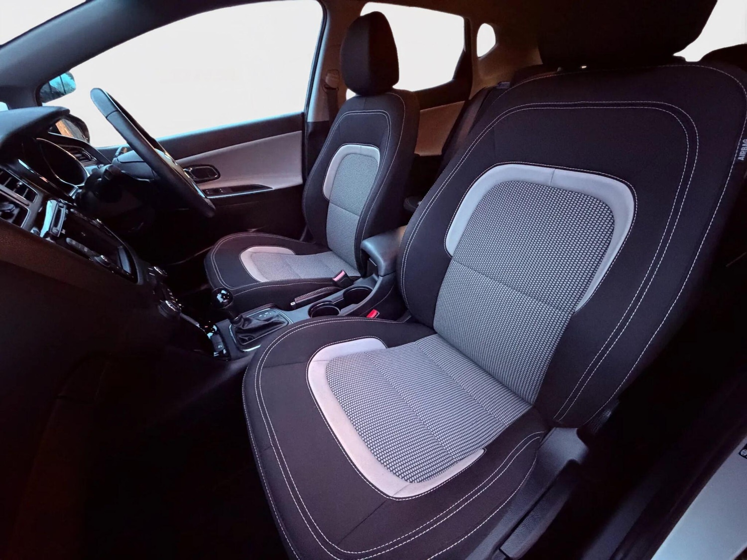 Used Kia Ceed 2015 for sale - 76433020: Photo 21