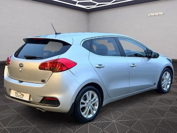 Used Kia Ceed 2015 for sale - 76433020: Photo