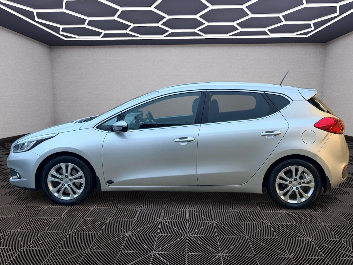 Used Kia Ceed 2015 for sale - 76433020: Photo 7