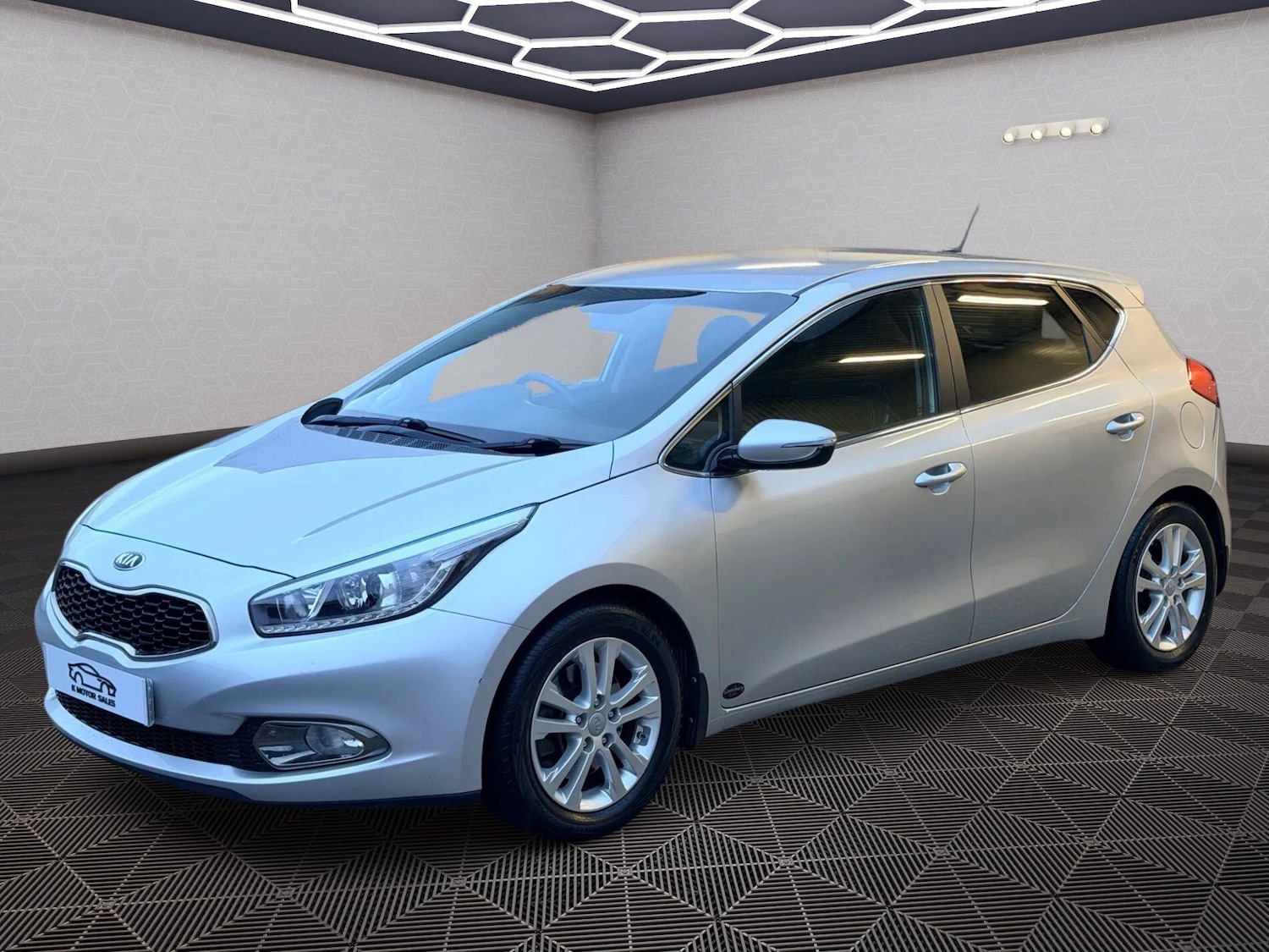 Used Kia Ceed 2015 for sale - 76433020: Photo 8