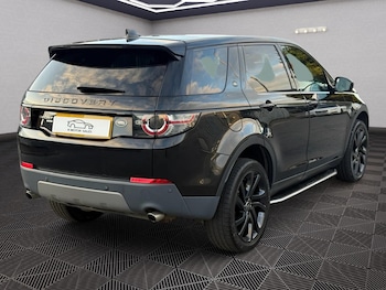 Used Land Rover Discovery Sport 2018 for sale - 76072939: Photo