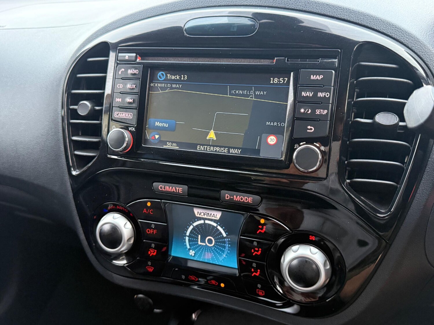 Used Nissan Juke 2018 for sale - 76071876: Photo 29