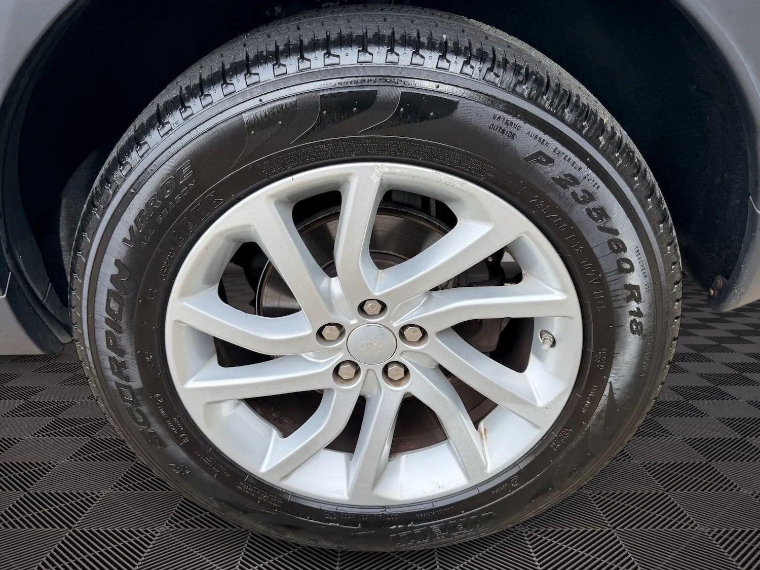 Used Land Rover Discovery Sport 2019 for sale - 76990425: Photo 10