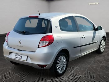Used Renault Clio 2011 for sale - 79612963: Photo