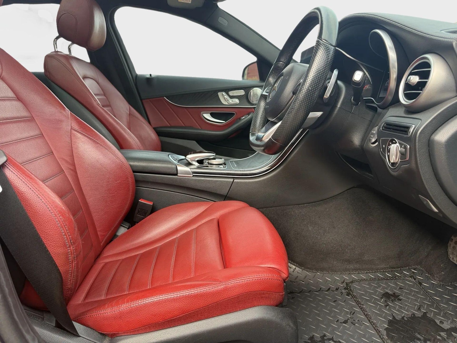 Used Mercedes-Benz C Class 2015 for sale - 77074039: Photo 11