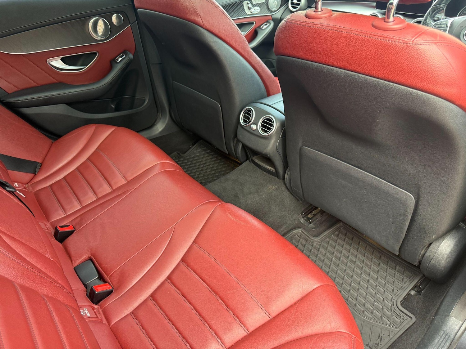 Used Mercedes-Benz C Class 2015 for sale - 77074039: Photo 14