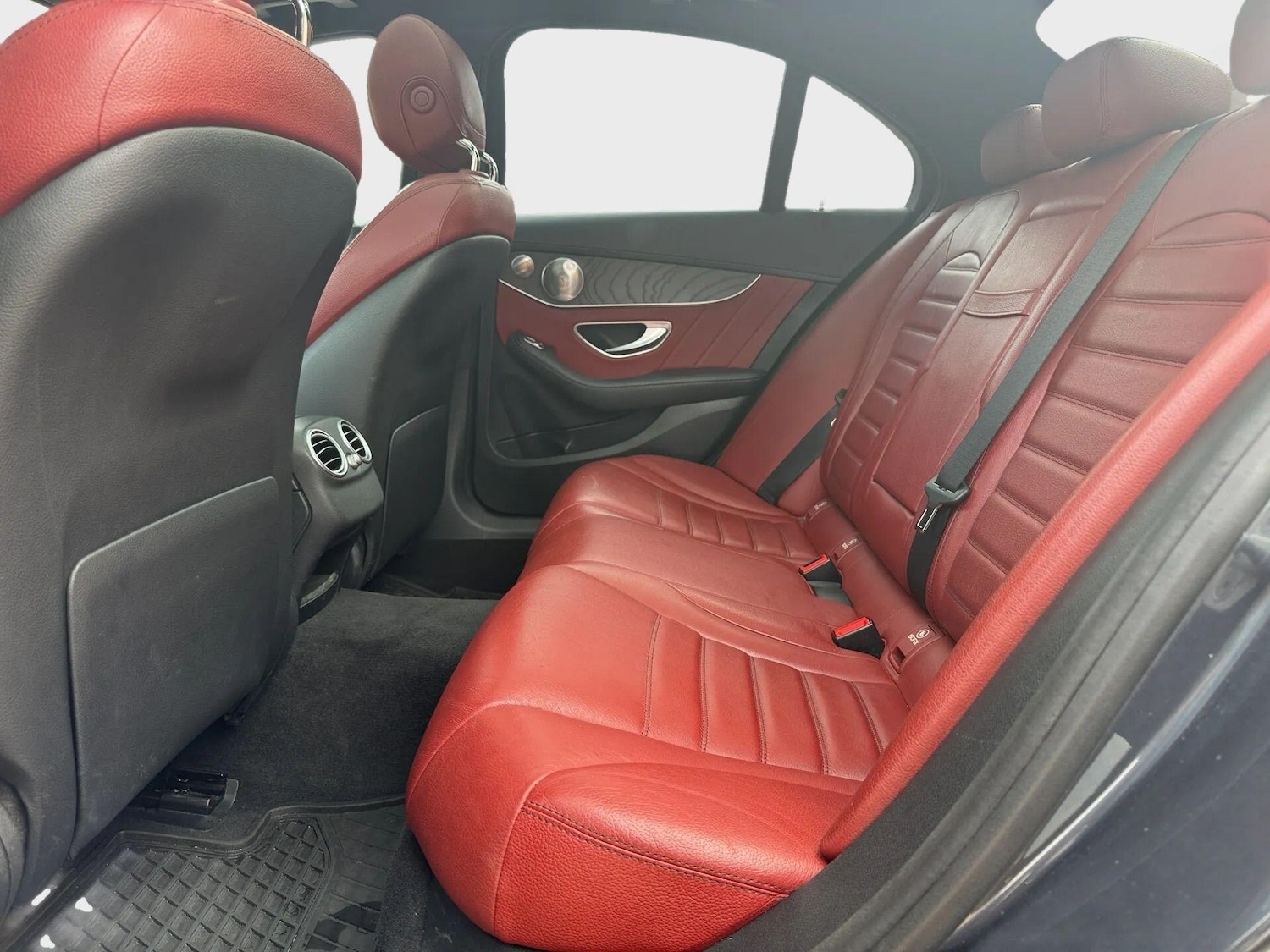 Used Mercedes-Benz C Class 2015 for sale - 77074039: Photo 17