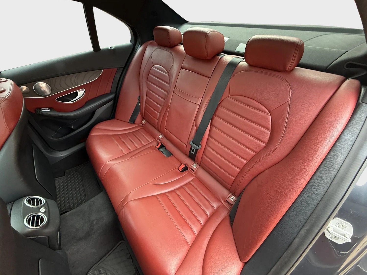 Used Mercedes-Benz C Class 2015 for sale - 77074039: Photo 18