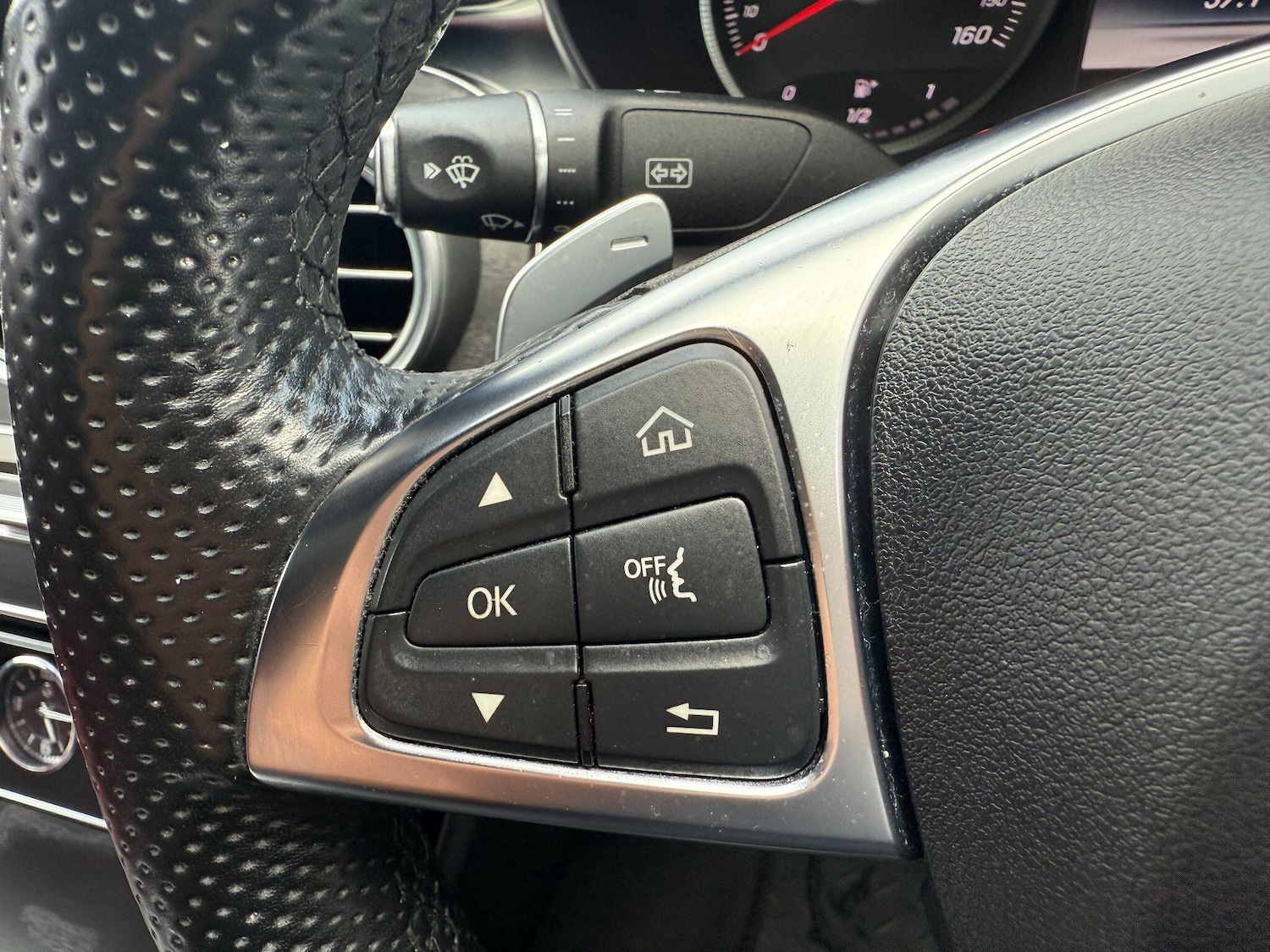 Used Mercedes-Benz C Class 2015 for sale - 77074039: Photo 25