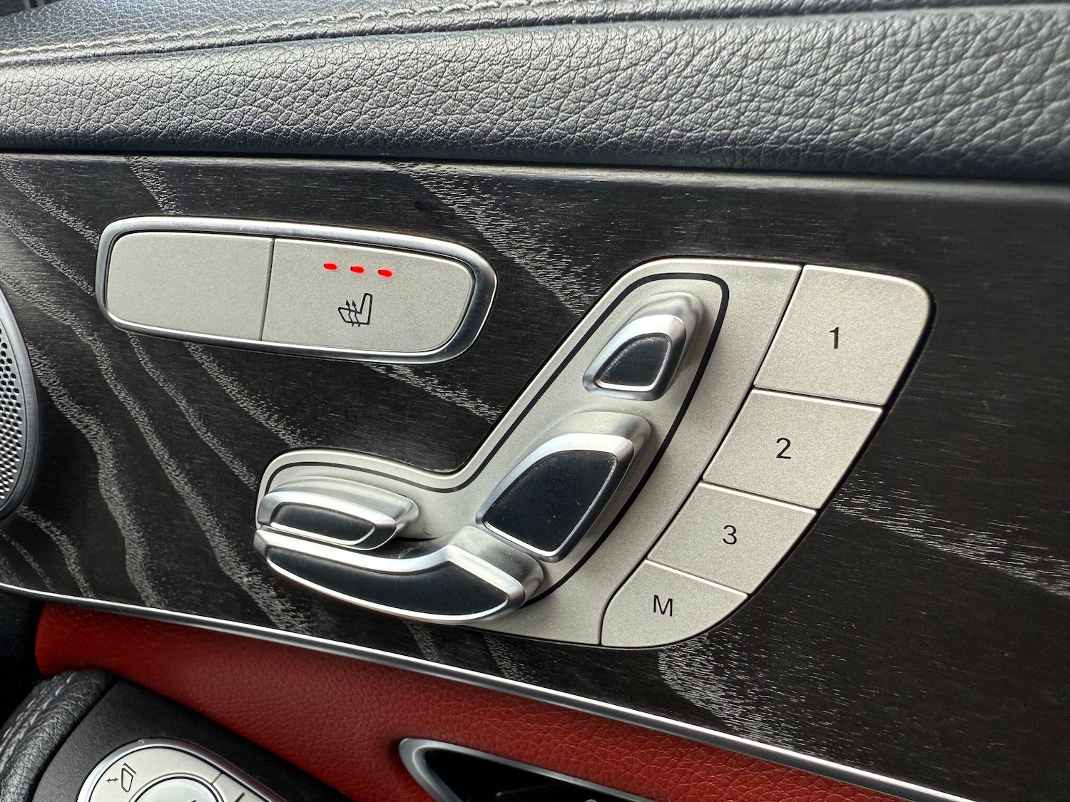 Used Mercedes-Benz C Class 2015 for sale - 77074039: Photo 32