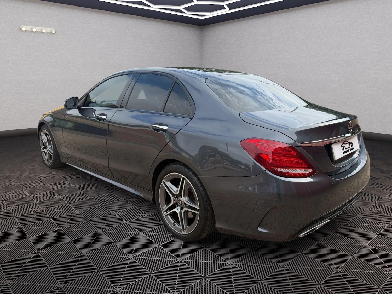 Used Mercedes-Benz C Class 2015 for sale - 77074039: Photo 6