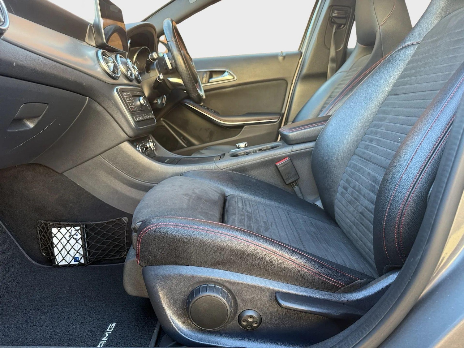 Used Mercedes-Benz GLA 2016 for sale - 77074858: Photo 18