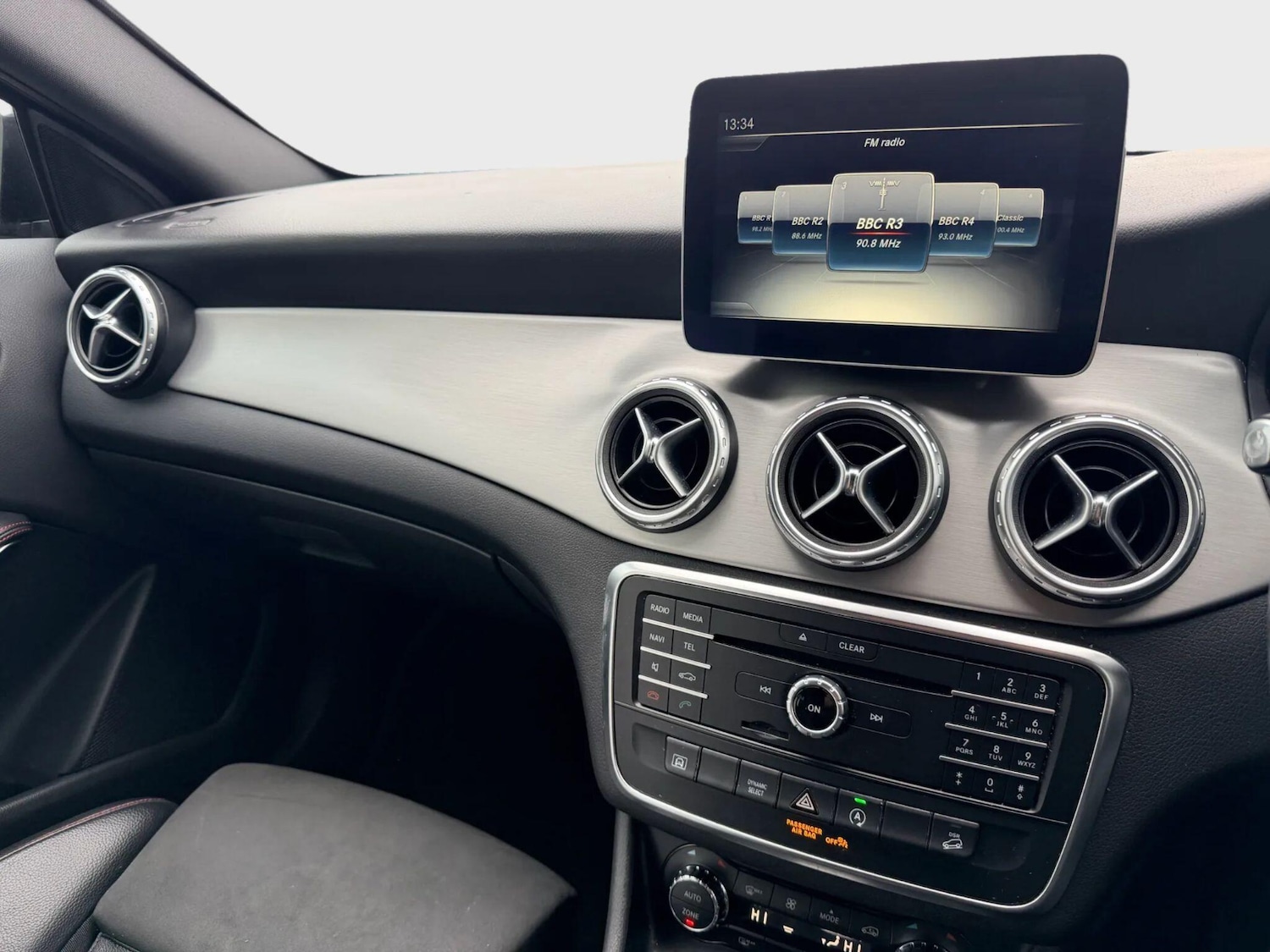 Used Mercedes-Benz GLA 2016 for sale - 77074858: Photo 27