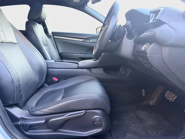 Used Honda Civic 2017 for sale - 76175491: Photo 11