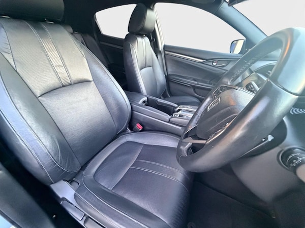 Used Honda Civic 2017 for sale - 76175491: Photo 12
