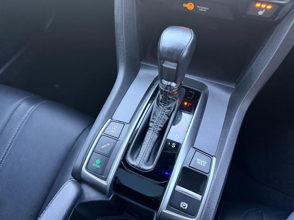 Used Honda Civic 2017 for sale - 76175491: Photo 30