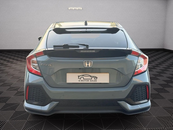 Used Honda Civic 2017 for sale - 76175491: Photo 5
