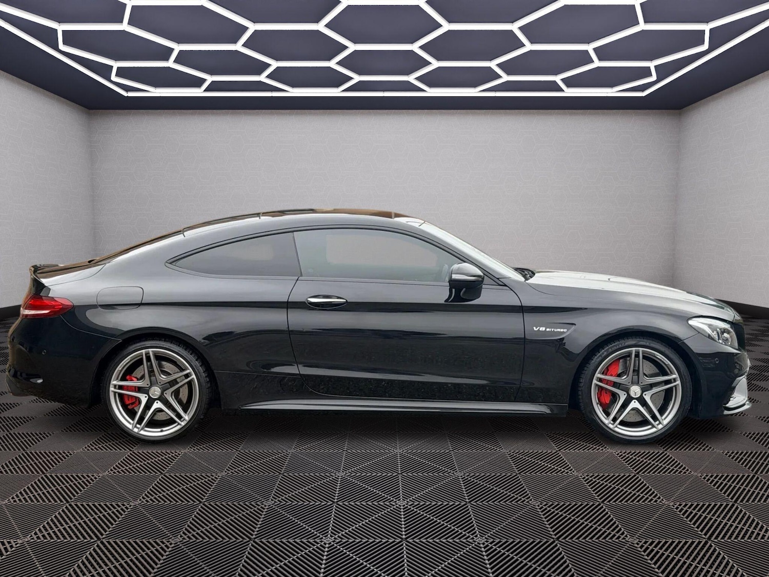 Used Mercedes-Benz C Class 2018 for sale - 76283904: Photo 3