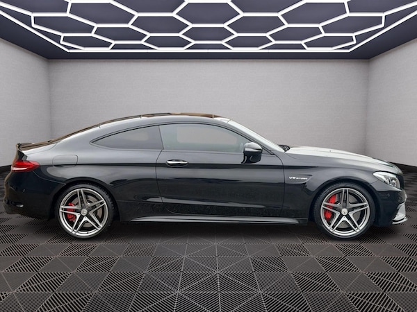 Used Mercedes-Benz C Class 2018 for sale - 76283904: Photo 3
