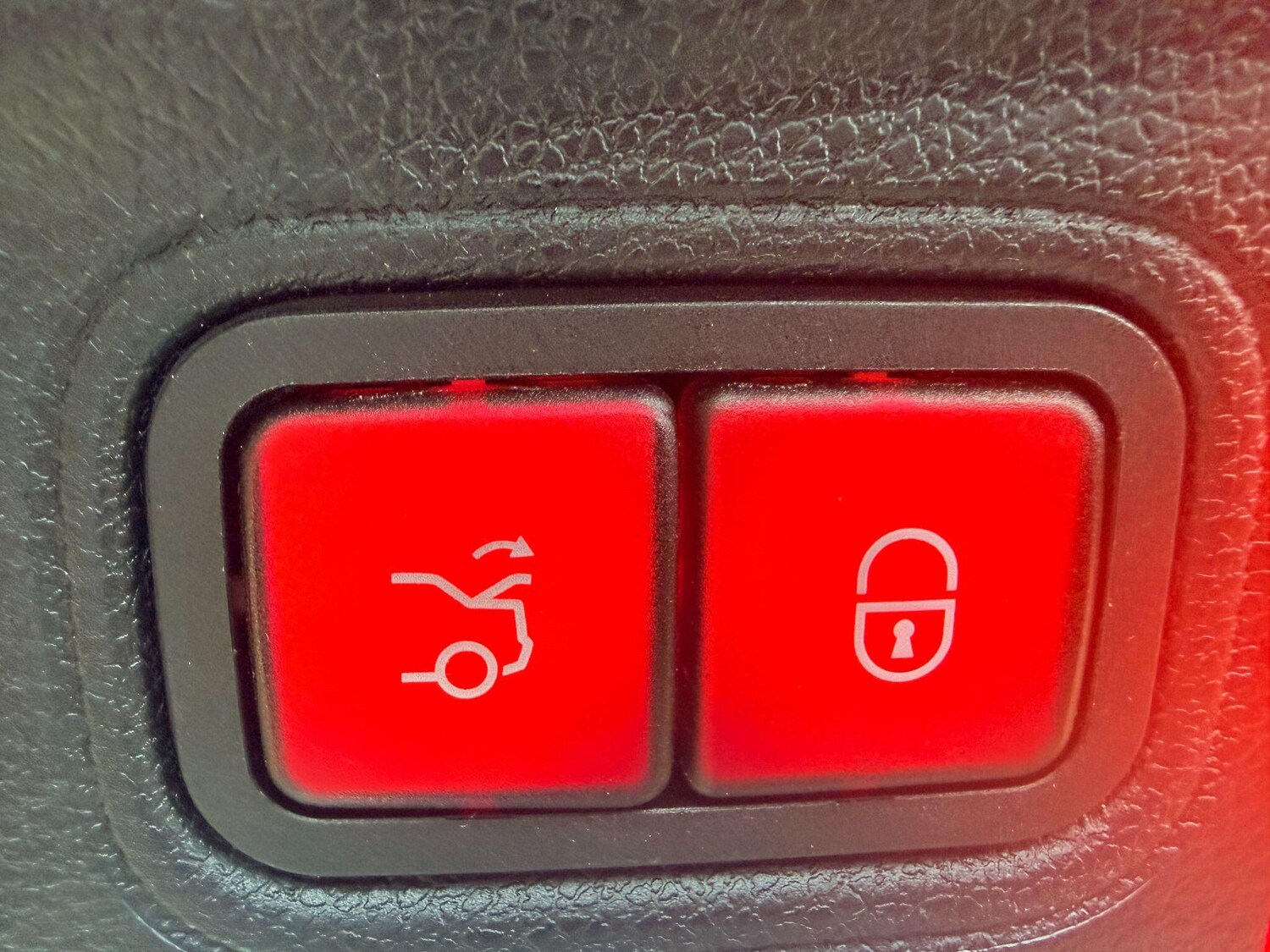 Used Mercedes-Benz C Class 2018 for sale - 76283904: Photo 40