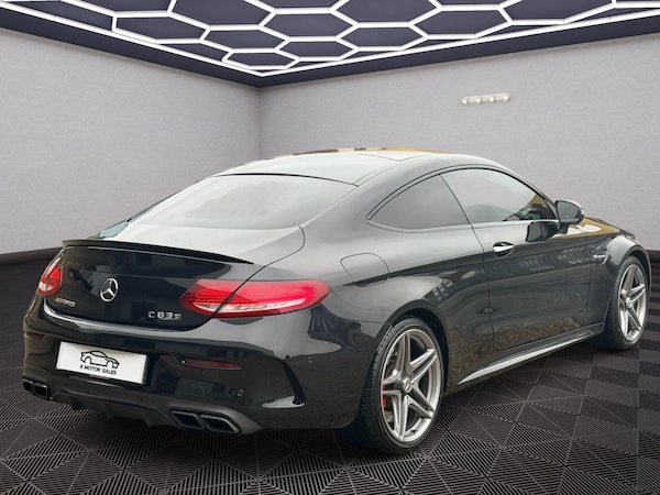 Used Mercedes-Benz C Class 2018 for sale - 76283904: Photo 4