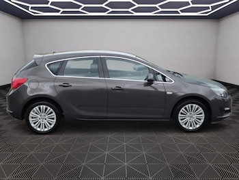Used Vauxhall Astra 2015 for sale - 79075944: Photo