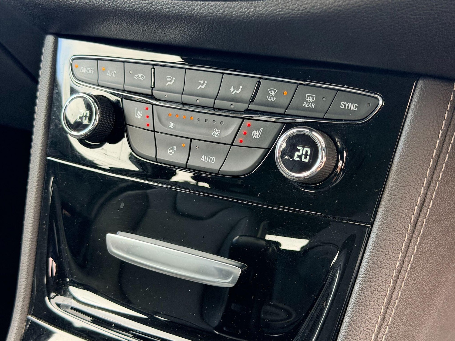 Used Vauxhall Astra 2016 for sale - 78072988: Photo 28