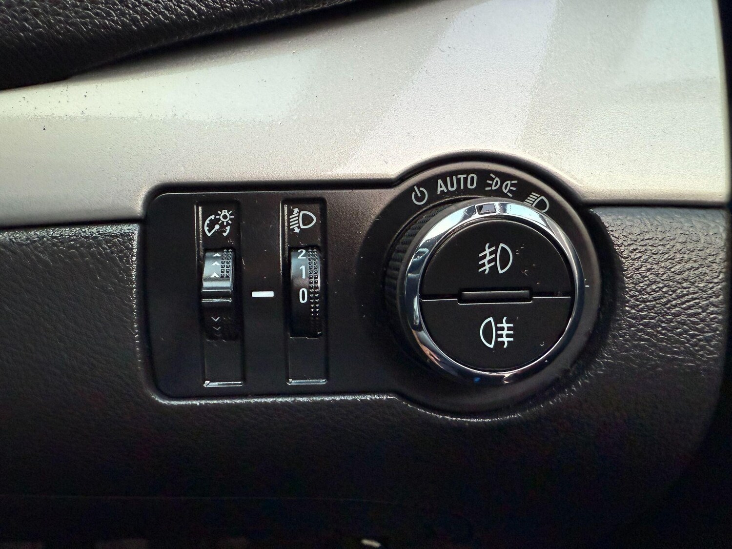 Used Vauxhall Mokka 2015 for sale - 76260570: Photo 24