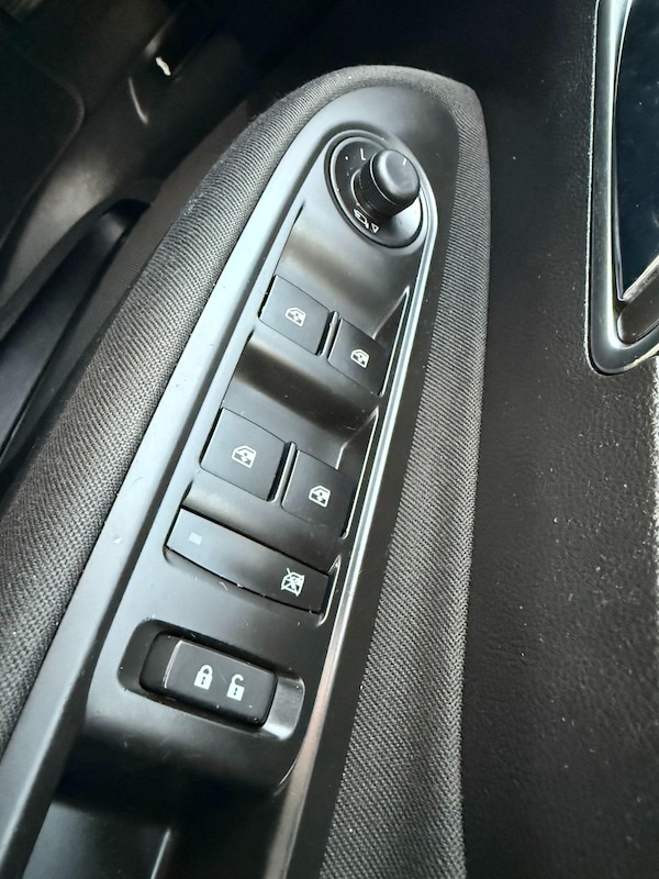 Used Vauxhall Mokka 2015 for sale - 76260570: Photo 25