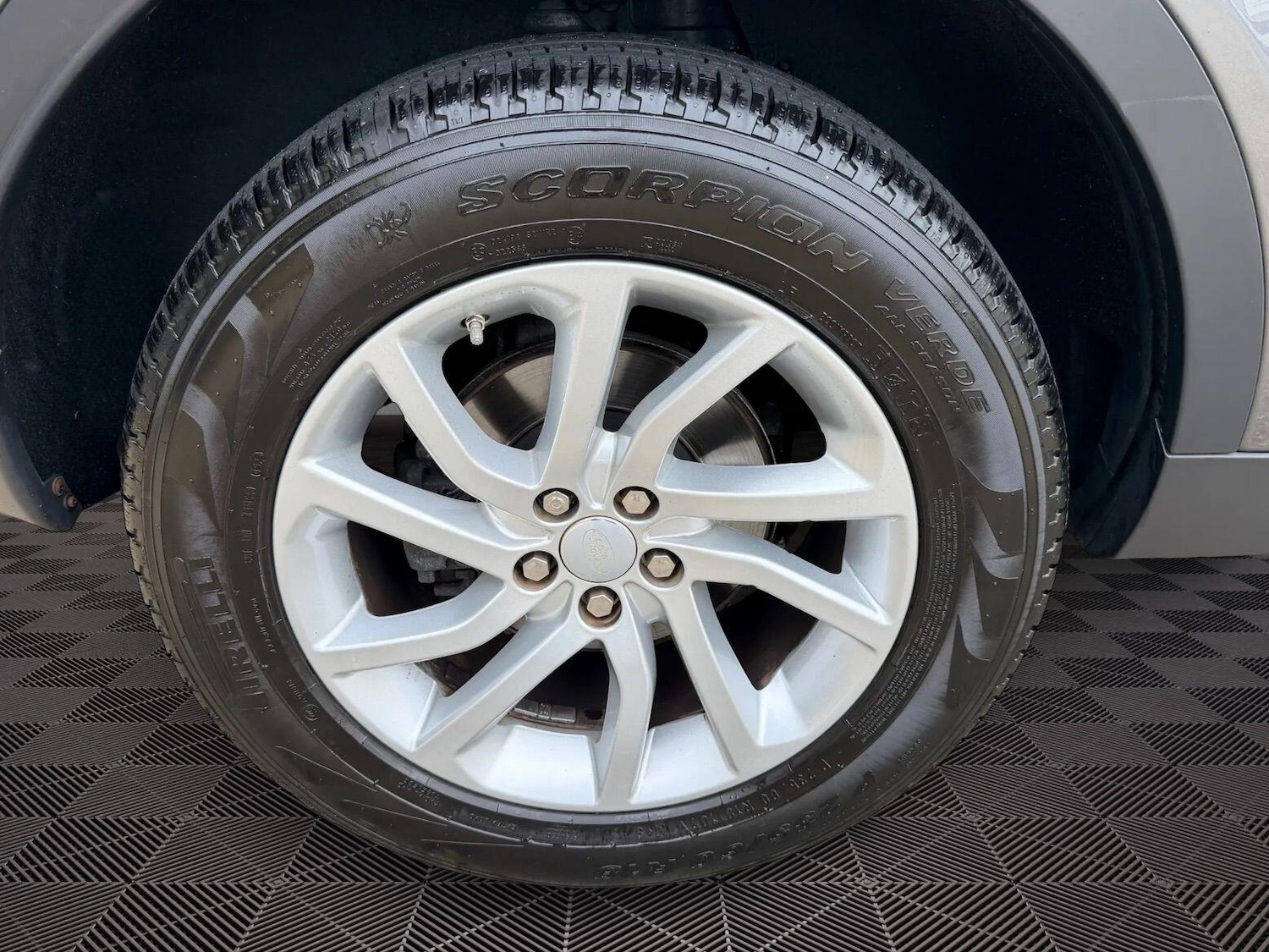 Used Land Rover Discovery Sport 2019 for sale - 76307594: Photo 11