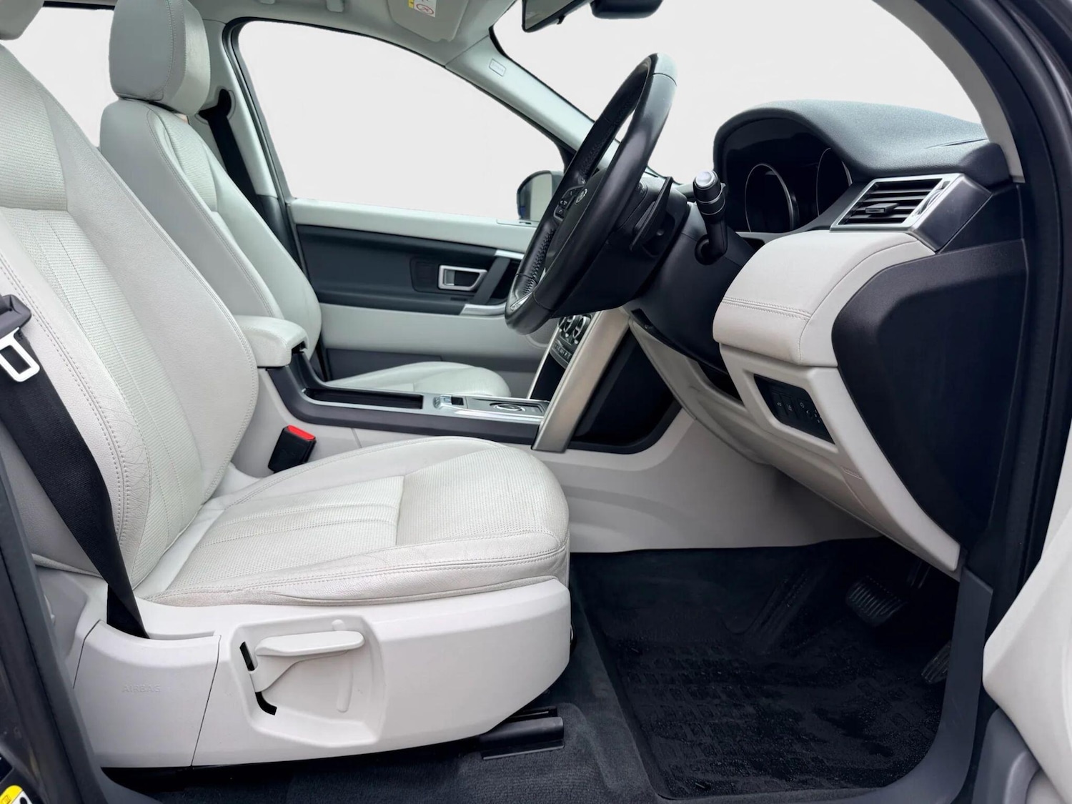 Used Land Rover Discovery Sport 2019 for sale - 76307594: Photo 15