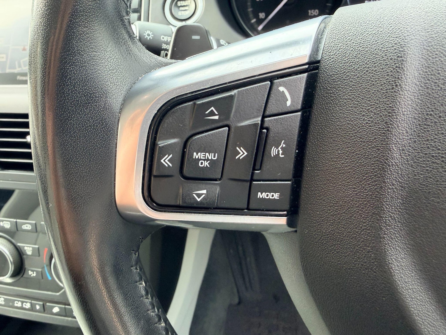 Used Land Rover Discovery Sport 2019 for sale - 76307594: Photo 33