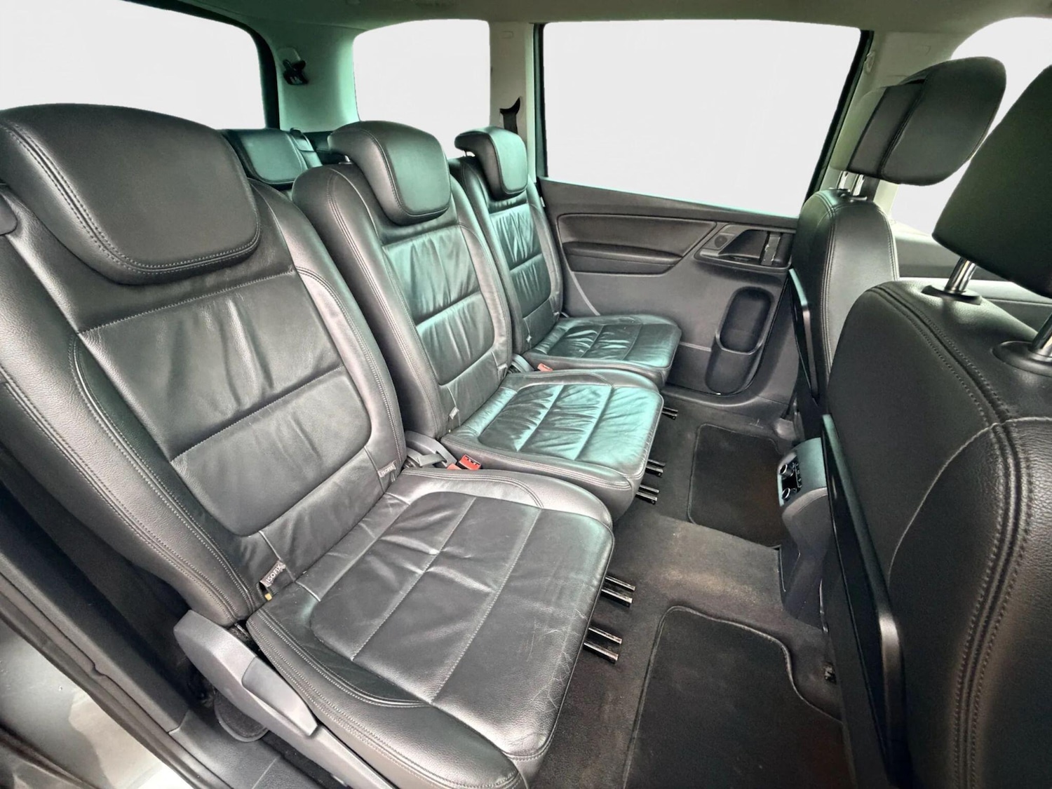 Used Volkswagen Sharan 2012 for sale - 76926391: Photo 16