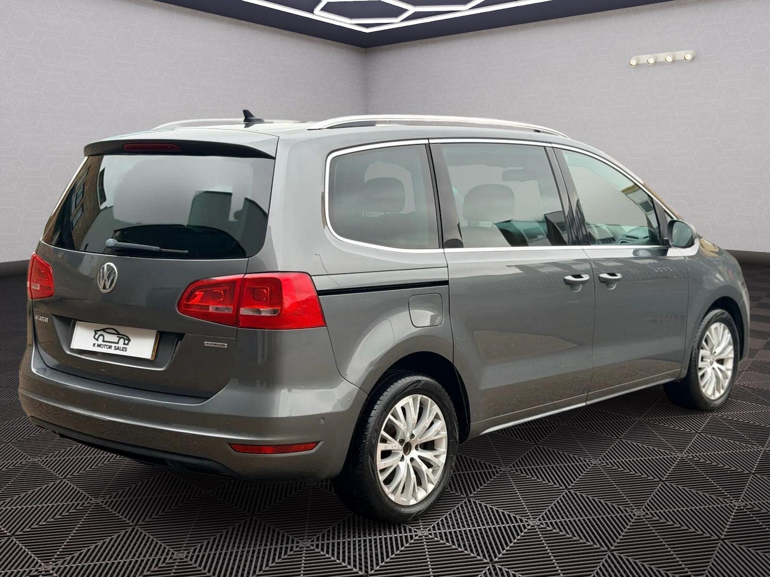 Used Volkswagen Sharan 2012 for sale - 76926391: Photo 4