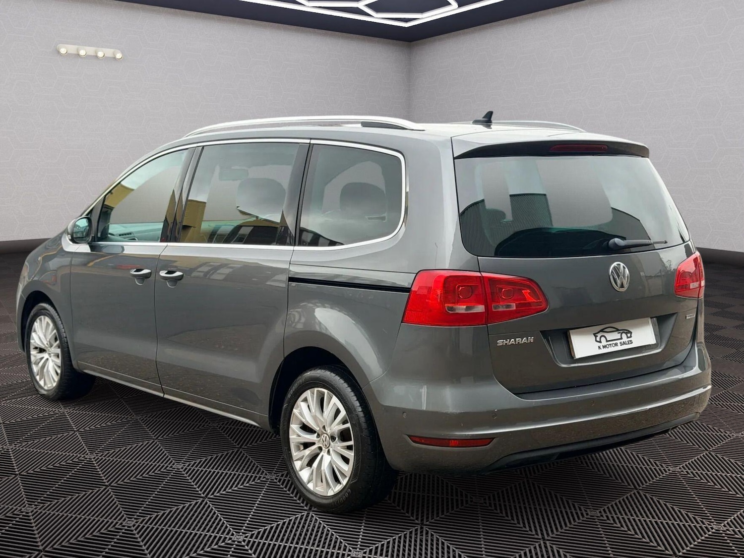 Used Volkswagen Sharan 2012 for sale - 76926391: Photo 6