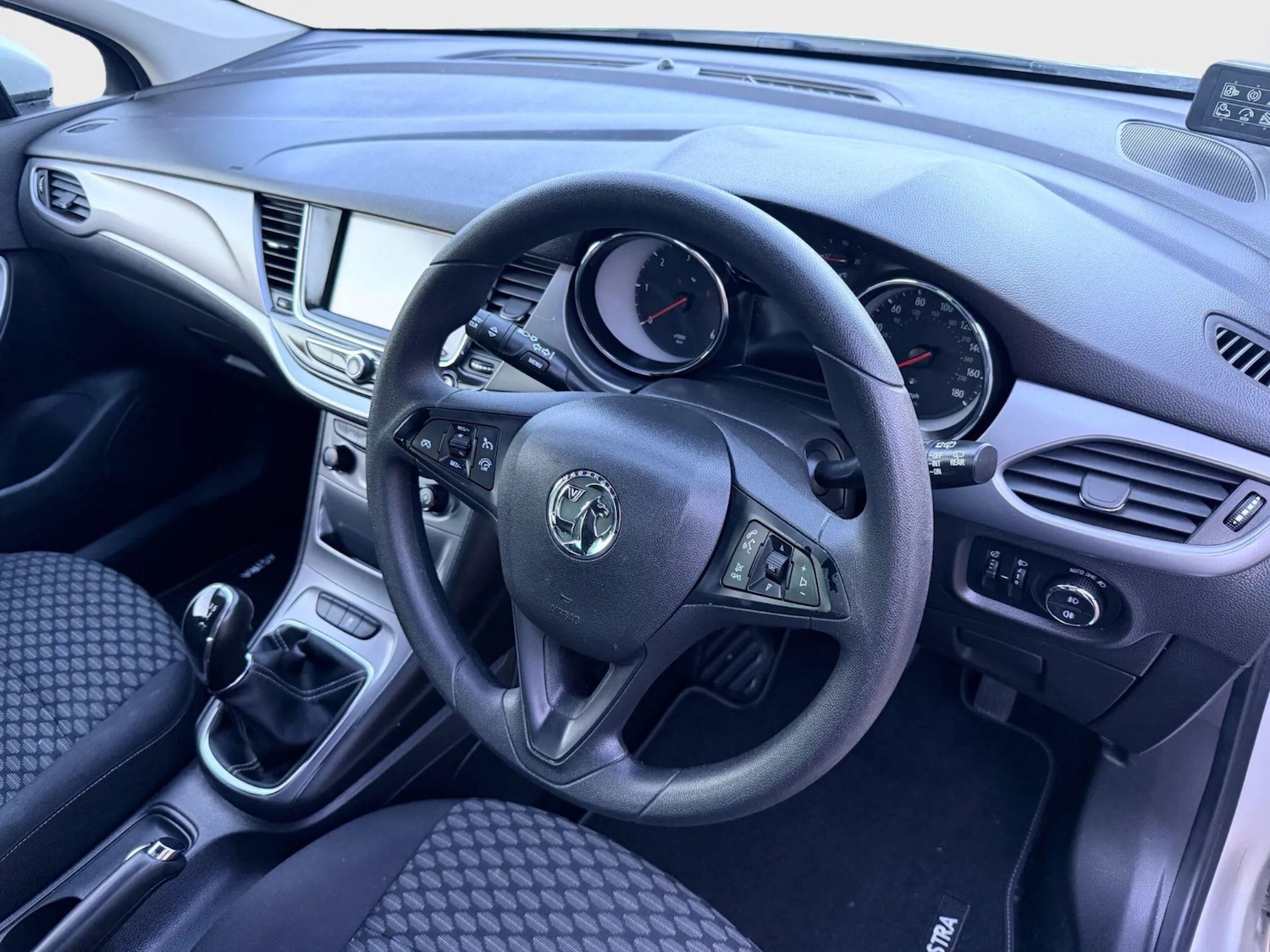 Used Vauxhall Astra for sale - 76832326: Photo 10