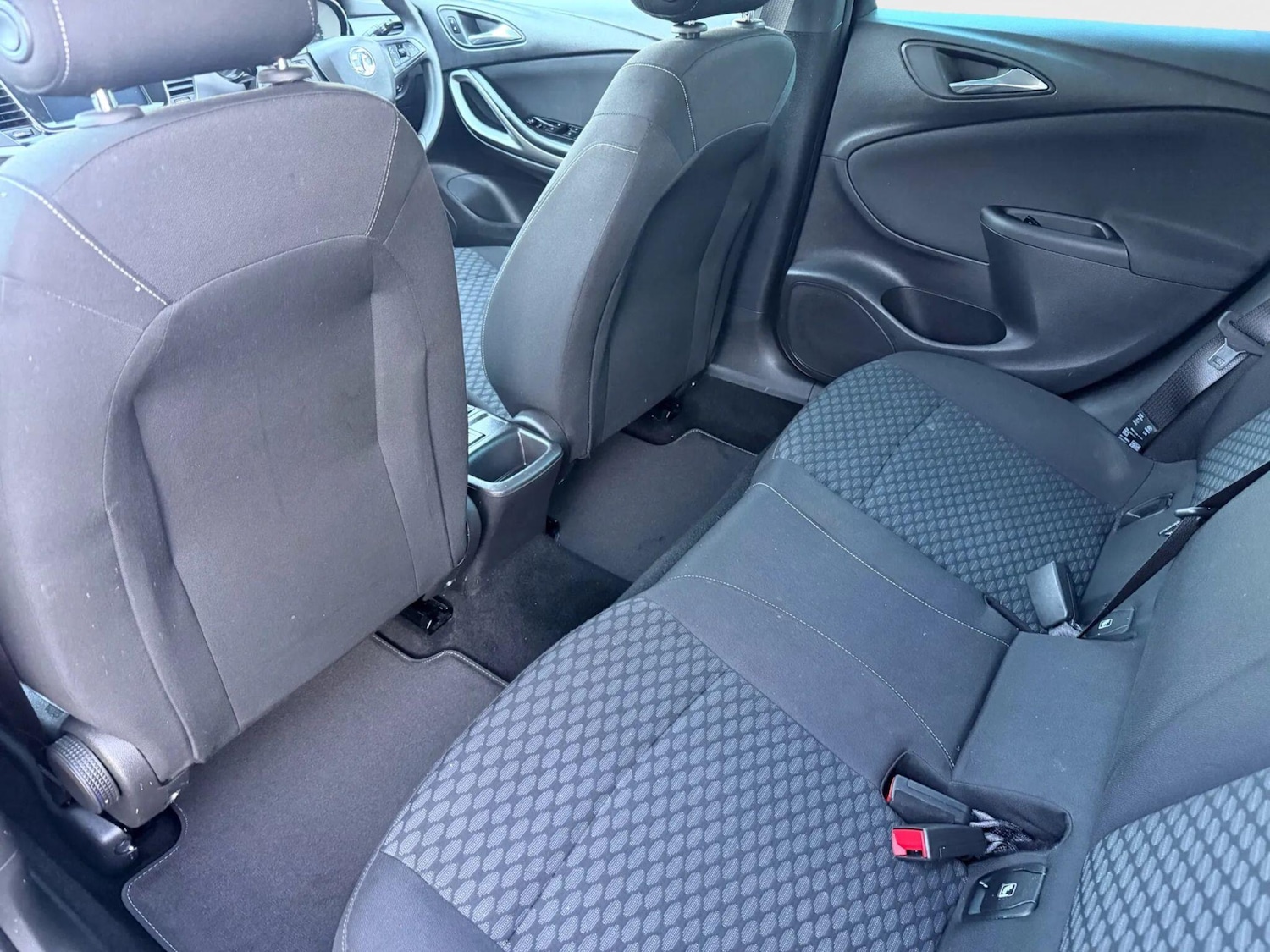 Used Vauxhall Astra for sale - 76832326: Photo 16