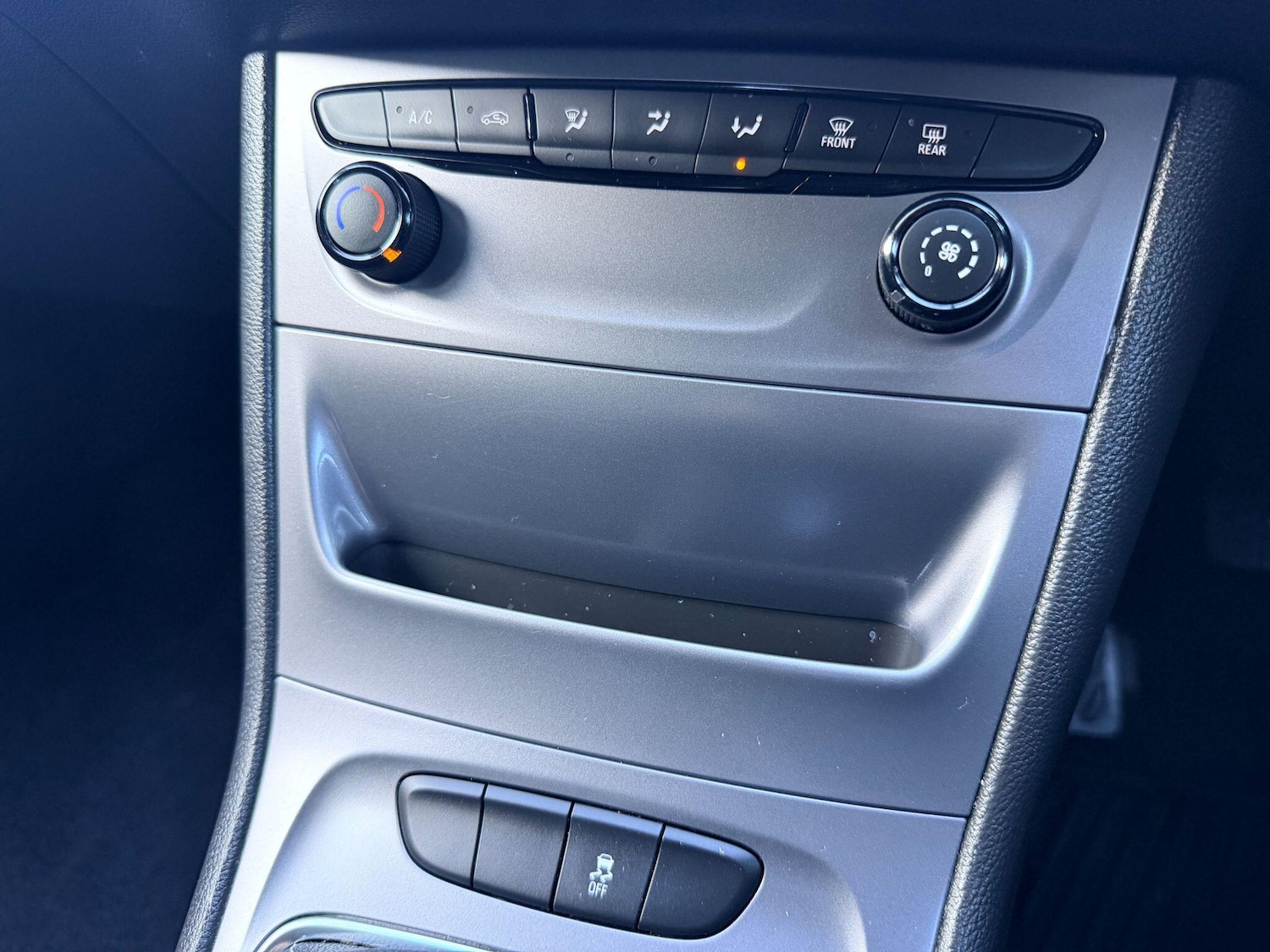 Used Vauxhall Astra for sale - 76832326: Photo 28