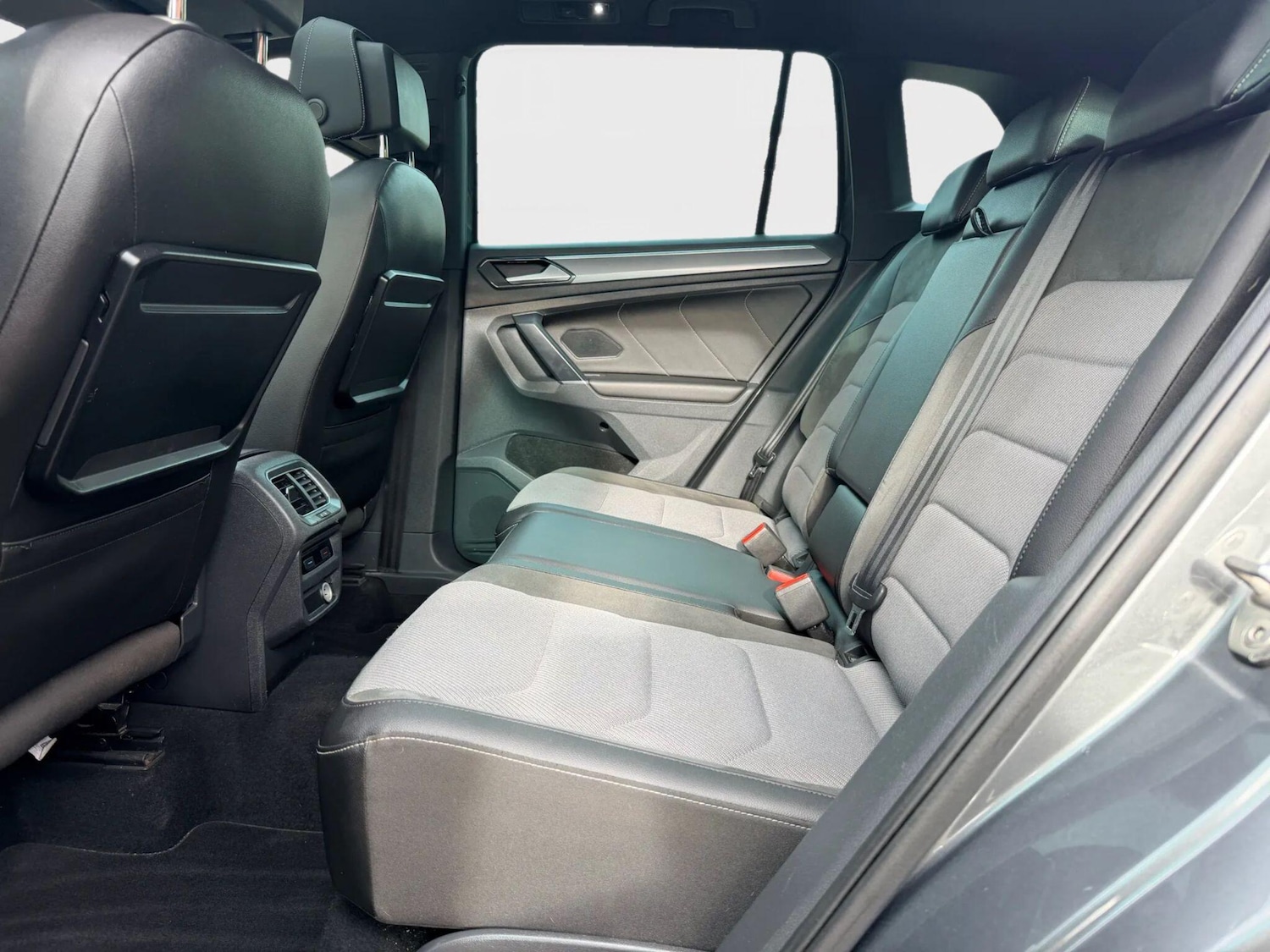 Used Volkswagen Tiguan 2016 for sale - 76295609: Photo 22