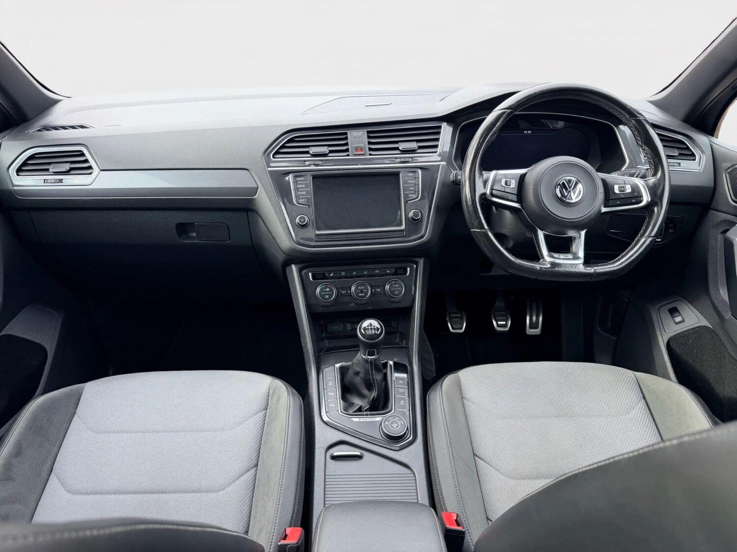 Used Volkswagen Tiguan 2016 for sale - 76295609: Photo 30